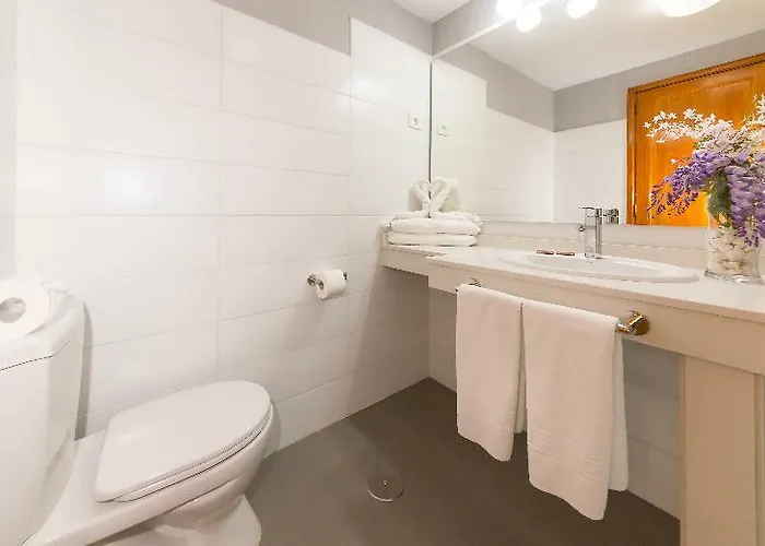 Centro Cancajos * Playa Cancajos.- BreNa Baja (la Palma)